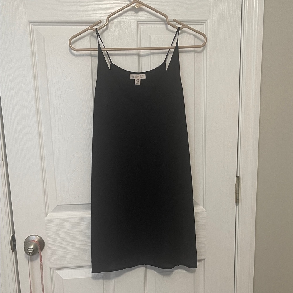 Woman’s Black top